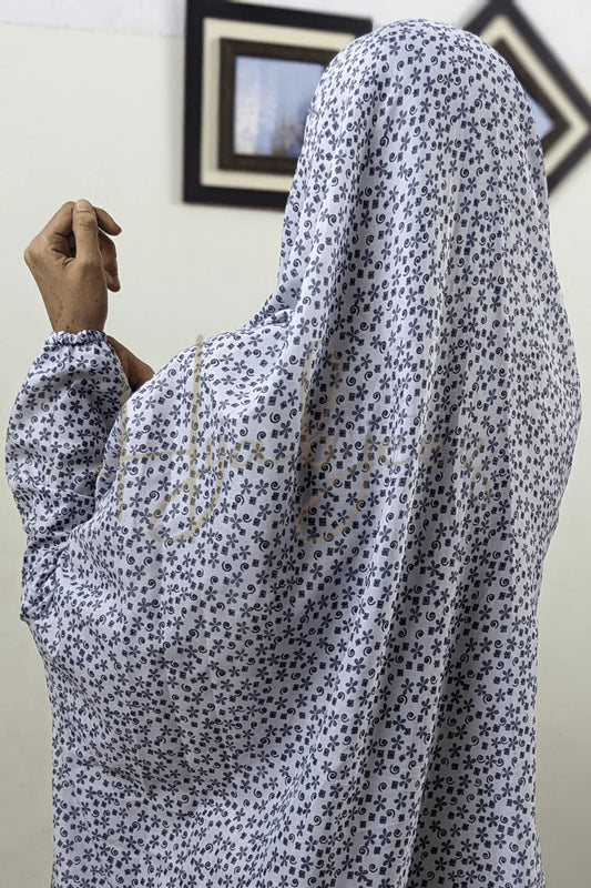 NAMAZ CHADDAR WITH SLEEVES N NIQAB