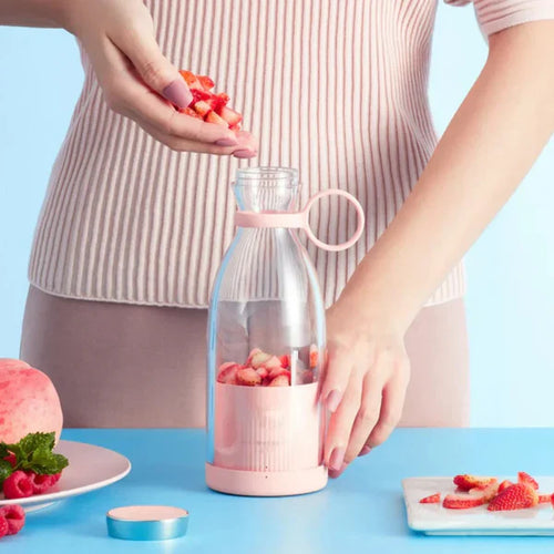 420 ML- Portable USB Rechargeable Juicer Mini Juice Extractor Household Juice in Pakistan
